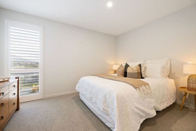 Photo of property in 11 Mulholland Drive, Jacks Point, 9371