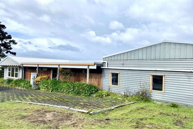 Photo of property in 12 Locket Road, Glenfield, Auckland, 0629