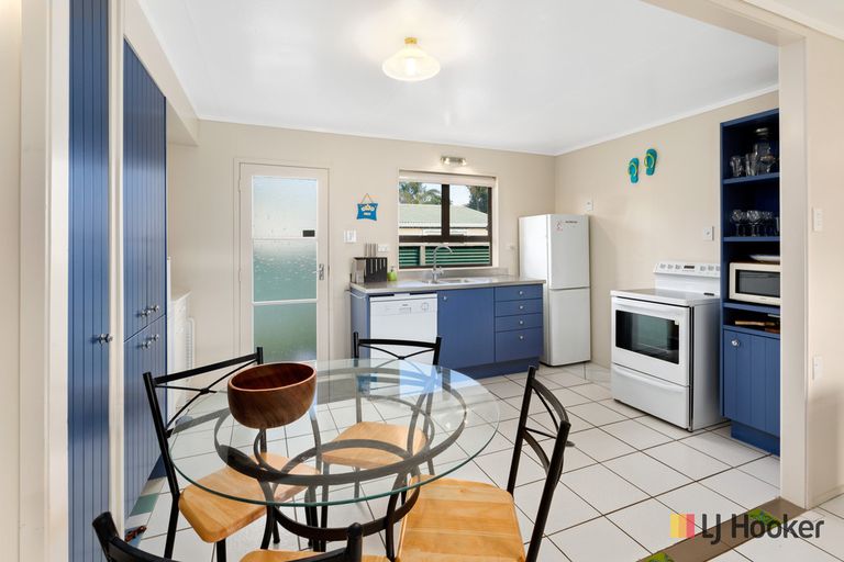 Photo of property in 4b Otto Road, Waihi Beach, 3611