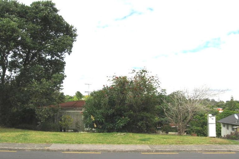 Photo of property in 2/20 Glamorgan Drive, Torbay, Auckland, 0630