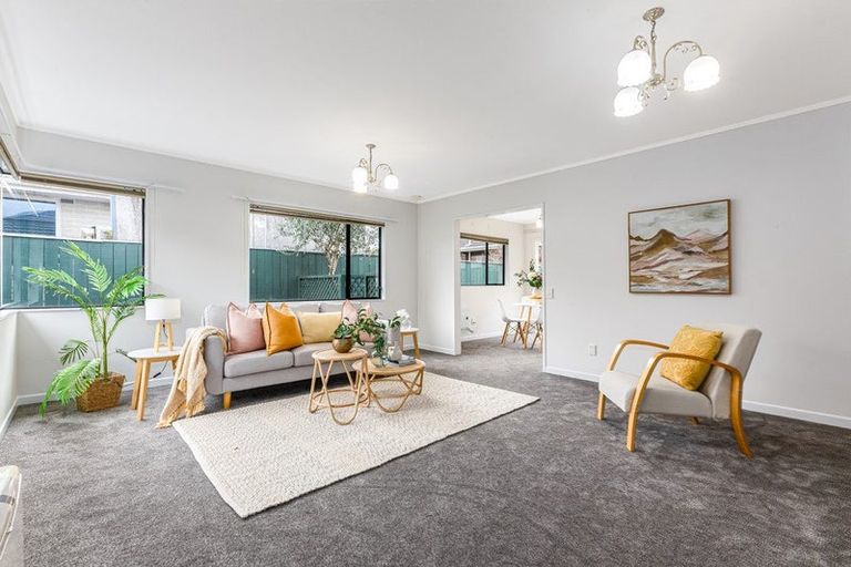 Photo of property in 2/25 Vincent Street, Waterloo, Lower Hutt, 5011