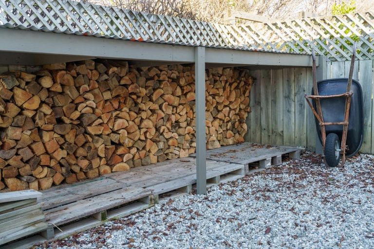 Photo of property in 72a Meadowstone Drive, Wanaka, 9305