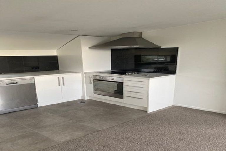 Photo of property in 43 Grafton Street, Waltham, Christchurch, 8011