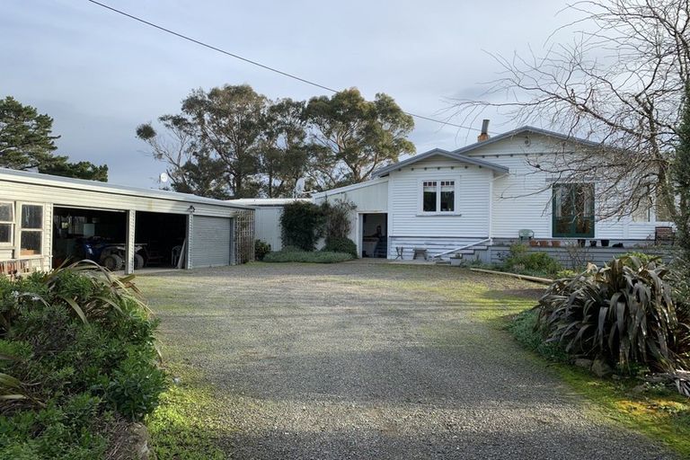 Photo of property in 220 Old Hill Road, Porangahau, 4291