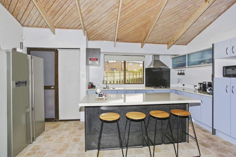 Photo of property in Oakwood Manor, 608c Massey Road, Mangere, Auckland, 2022