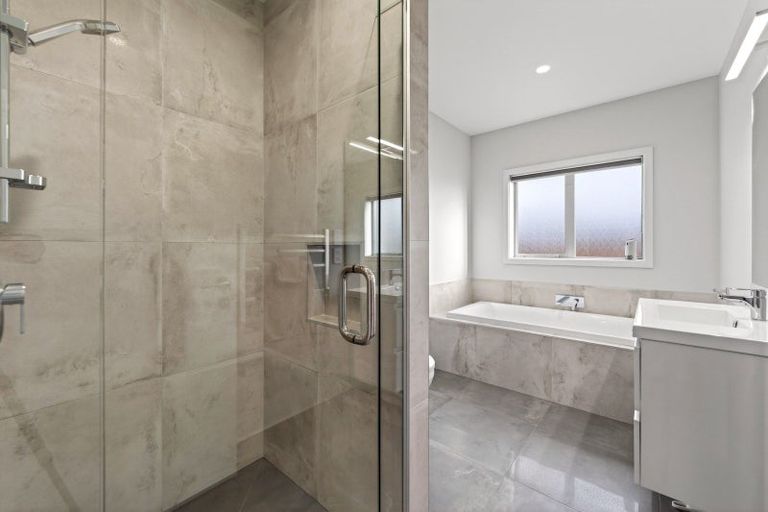 Photo of property in 3 Magnolia Lane, Kelvin Grove, Palmerston North, 4414