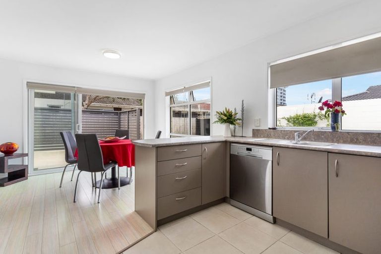 Photo of property in 81a Centreway Road, Orewa, 0931