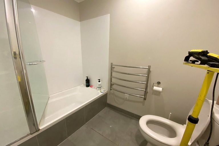 Photo of property in 21 Joseph Street, Flat Bush, Auckland, 2019