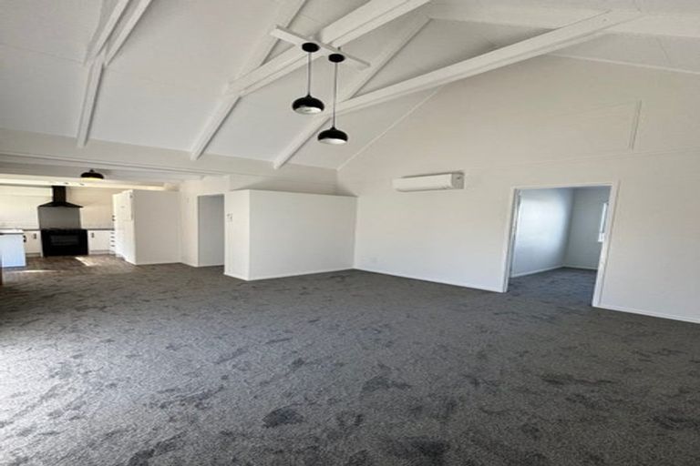 Photo of property in 2/21 Takanini Road, Takanini, 2112