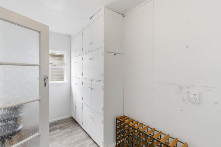 Photo of property in 225 Kuku Beach Road, Kuku, Levin, 5570