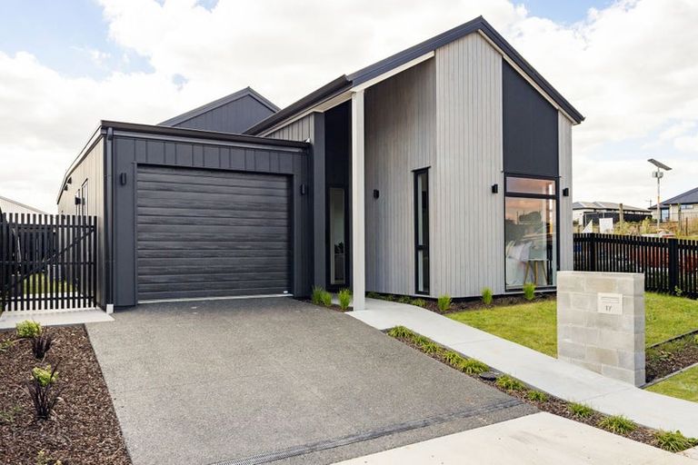 Photo of property in 17 Auburn Green, Peacocke, Hamilton, 3206