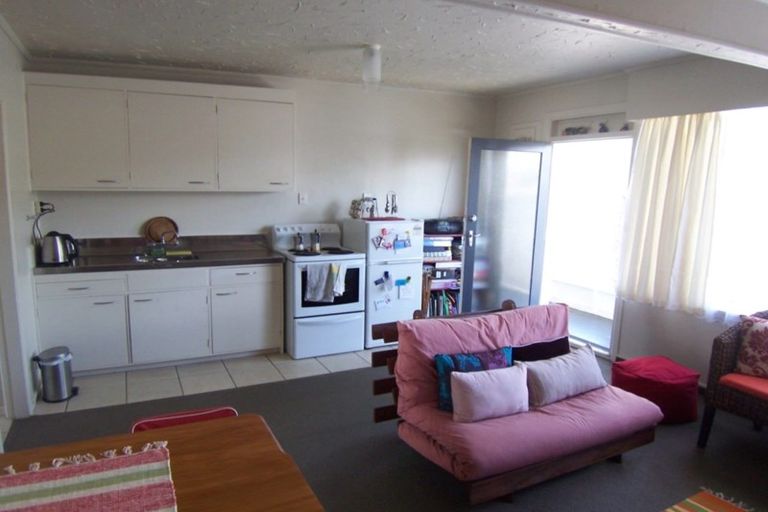 Photo of property in 327 Adelaide Road, Newtown, Wellington, 6021