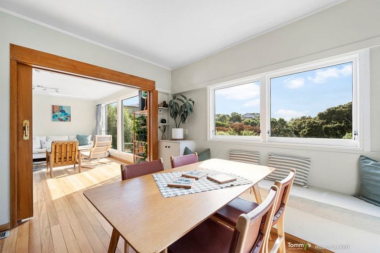 Photo of property in 67 Nicholson Road, Khandallah, Wellington, 6035