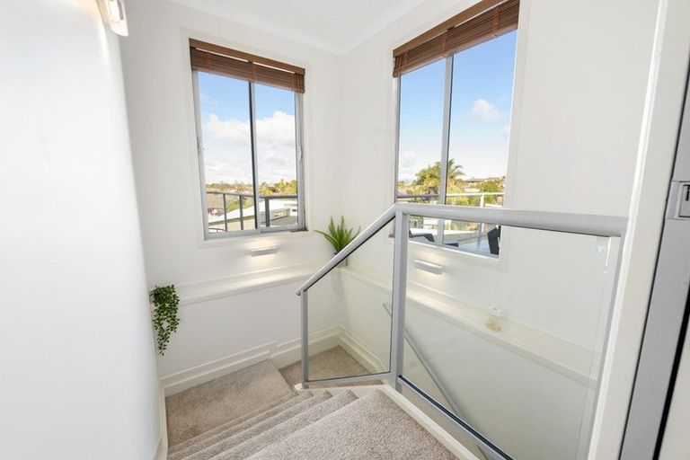 Photo of property in 102 Rototuna Road, Rototuna, Hamilton, 3210