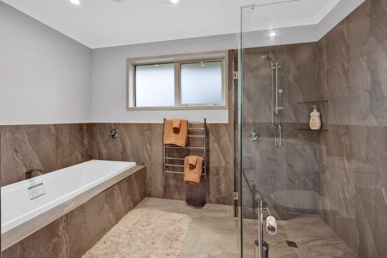 Photo of property in 35 Cloten Road, Stratford, 4332