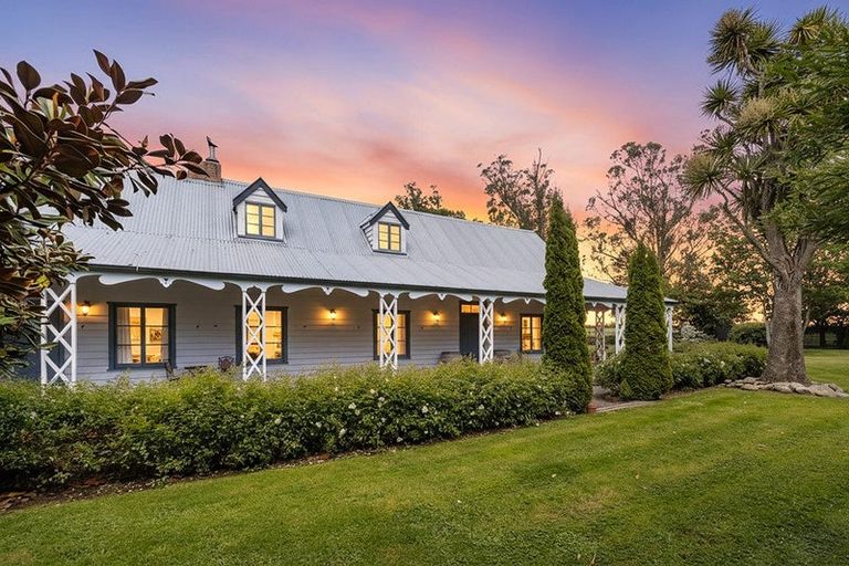 Photo of property in 2195 Old West Coast Road, Kirwee, Christchurch, 7671