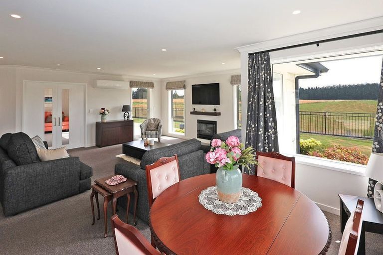 Photo of property in 27 Avoca Drive, Waiareka Junction, Oamaru, 9401