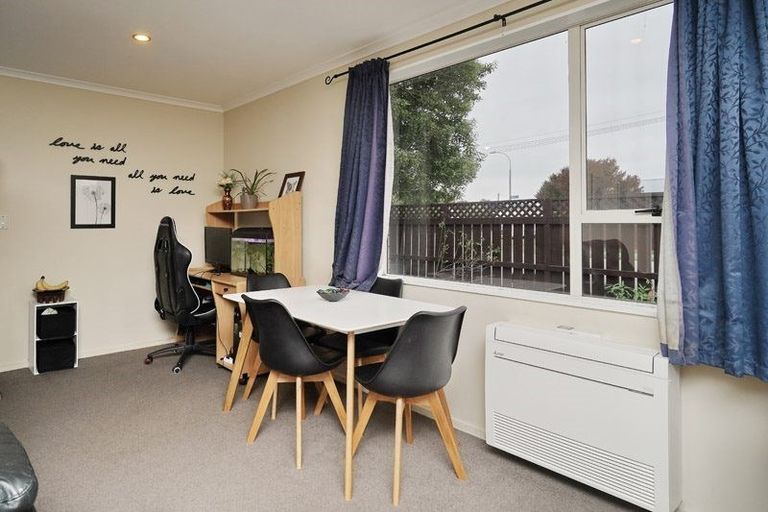 Photo of property in 40 Wilson Street, Islington, Christchurch, 8042