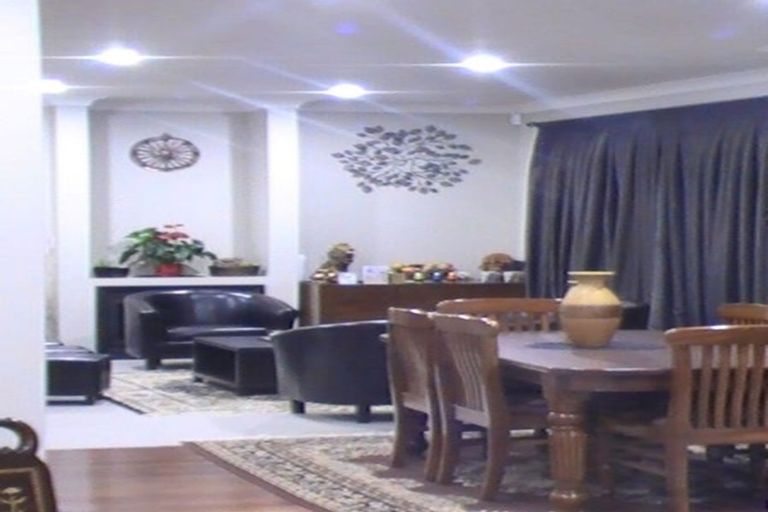 Photo of property in 28 Kaseng Place, East Tamaki Heights, Auckland, 2016