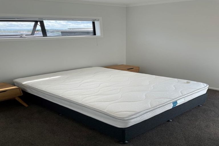 Photo of property in 2/20 Marama Street, Castor Bay, Auckland, 0620