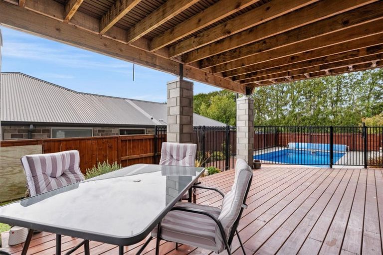 Photo of property in 16a No 2 Road, Te Puke, 3119