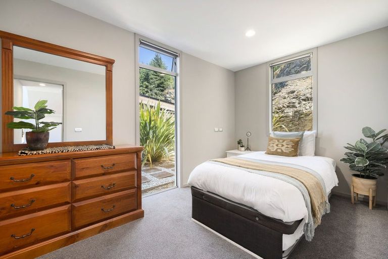 Photo of property in 6a Lancewood Lane, Queenstown, 9300