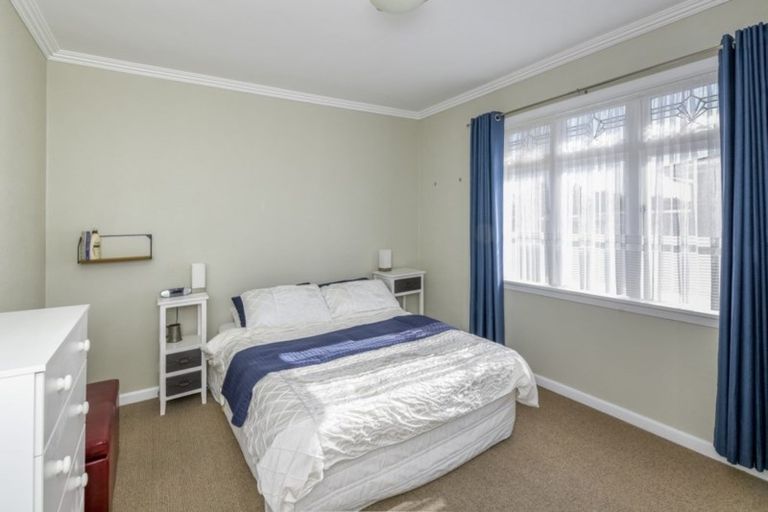 Photo of property in 27 Hannan Street, Levin, 5510