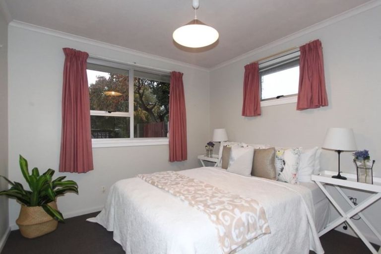 Photo of property in 21 Inwoods Road, Parklands, Christchurch, 8083