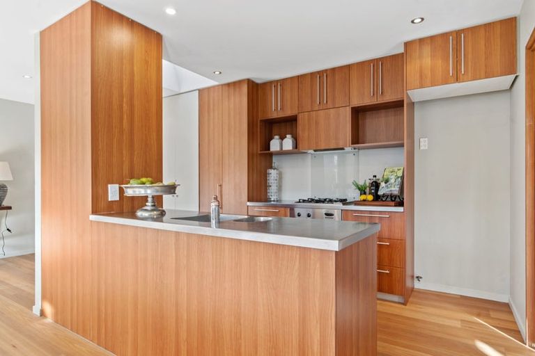 Photo of property in 17 Brockworth Place, Riccarton, Christchurch, 8011