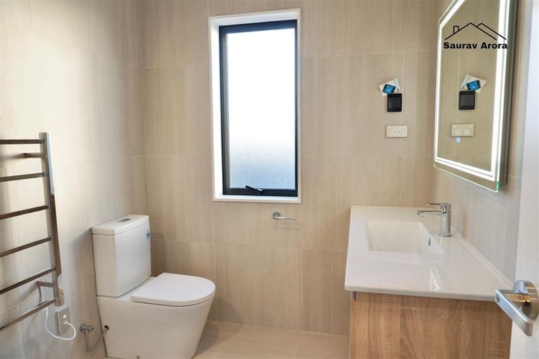 Photo of property in 77 Kaha Road, Papakura, 2110