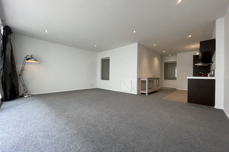 Photo of property in Las Olas De Cuba, 6/35 Torrens Terrace, Mount Cook, Wellington, 6011