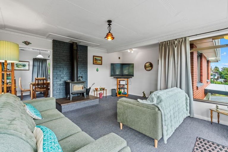 Photo of property in 84 Hocken Street, Kenmure, Dunedin, 9011