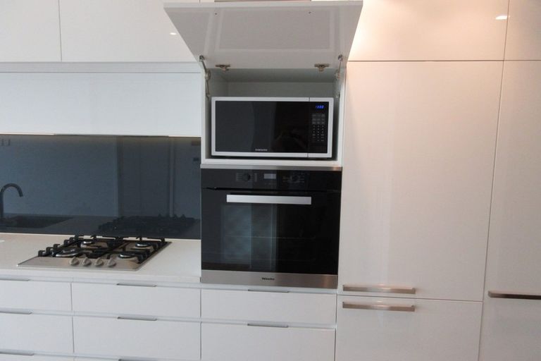 Photo of property in 906/1u Market Lane, Wellington Central, Wellington, 6011