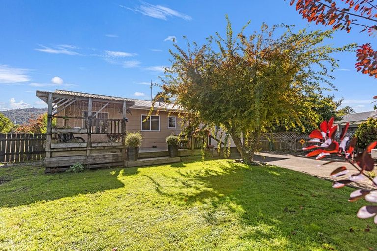 Photo of property in 3 Augustus Earle Place, Pukehangi, Rotorua, 3015