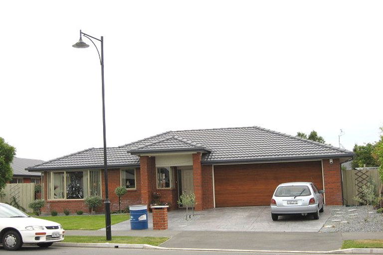 Photo of property in 6 Kohi Drive, Parklands, Christchurch, 8083