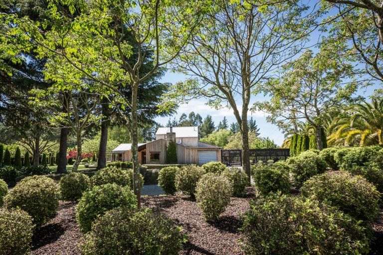 Photo of property in 16 Miller Street, Otane, 4202