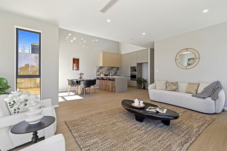 Photo of property in 46 Paretao Street, Massey, 0614