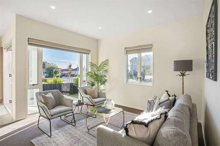 Photo of property in 3 Bellbird Street, Papakura, 2110