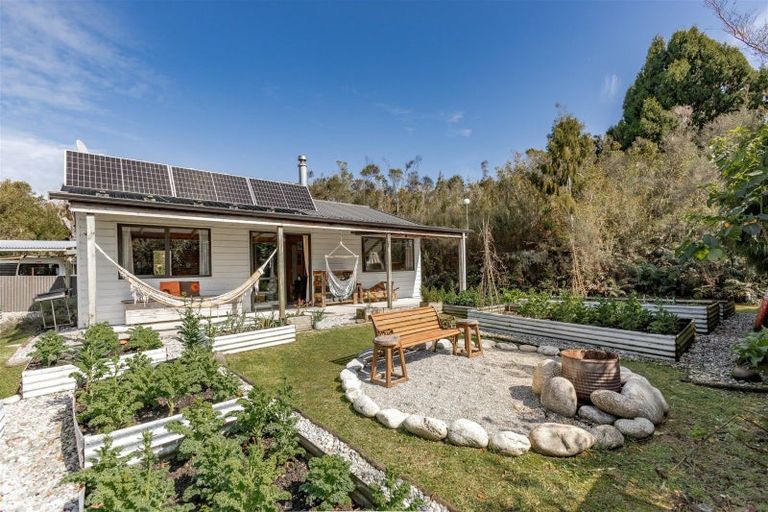 Photo of property in 167 Darkies Terrace Road, Charleston, Cape Foulwind, 7892