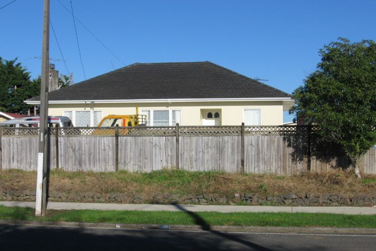Photo of property in 59 Clendon Avenue, Papatoetoe, Auckland, 2025