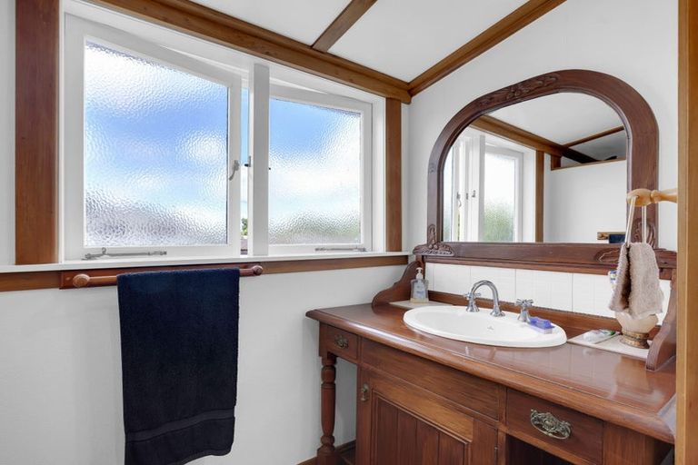 Photo of property in 61 Te Aroha Street, Hamilton East, Hamilton, 3216