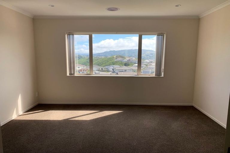 Photo of property in 12 Havana Rise, Grenada Village, Wellington, 6037