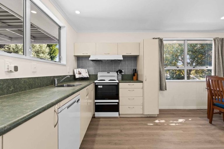 Photo of property in 30 Chester Street, Taradale, Napier, 4112