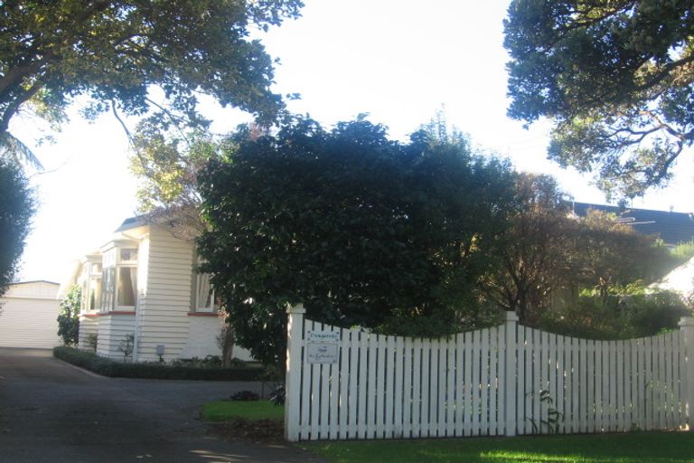 Photo of property in 25 Hinau Street, Woburn, Lower Hutt, 5010