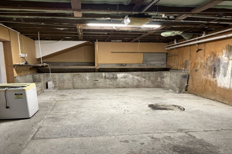 Photo of property in 6 Walker Avenue, Paremata, Porirua, 5026