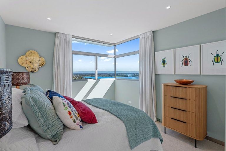 Photo of property in 6 Gazelle Lane, Redcliffs, Christchurch, 8081