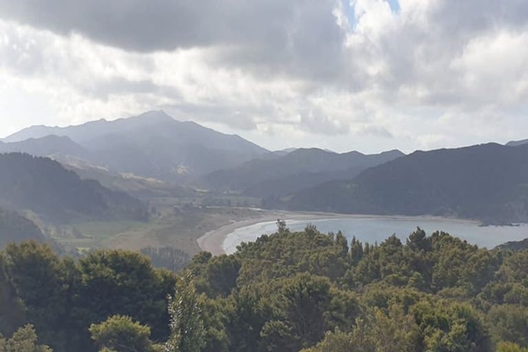 Photo of property in 890 Tuateawa Road, Waikawau, Coromandel, 3584