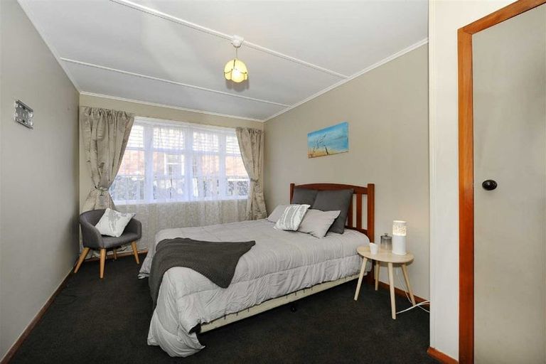 Photo of property in 28 Avro Crescent, Hornby, Christchurch, 8042