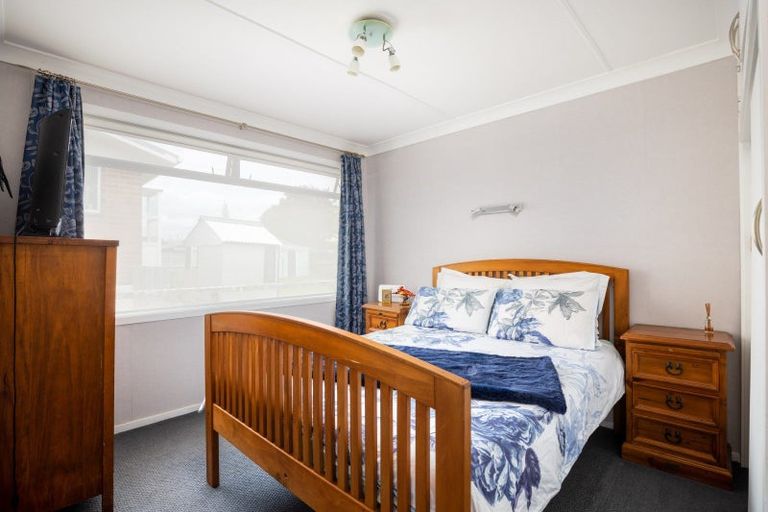 Photo of property in 15a Naumai Place, Spotswood, New Plymouth, 4310