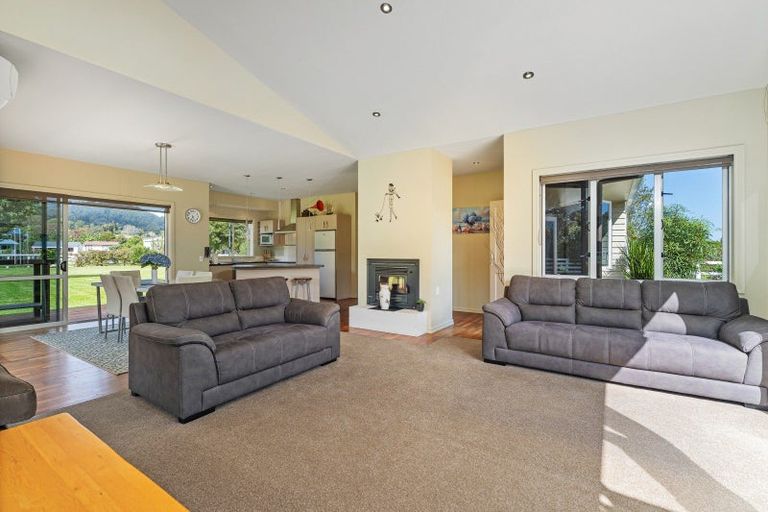 Photo of property in 294 Albert Street, Coromandel, 3506